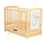 Patut din lemn Timmi 120x60 cm, Cu sertar cu capac, Din lemn de pin si mdf, Stabil si rezistent, Inaltime saltea reglabila pe 3 nivele, Laterala cu 3 bete detasabile, Natur + Saltea 10 cm