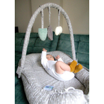 Salteluta Baby Nest cu bara jucarii Between parents (Culoare: Gri)