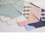 Baveta tip bandana cu jucarie dentitie (Culoare: Indigo)
