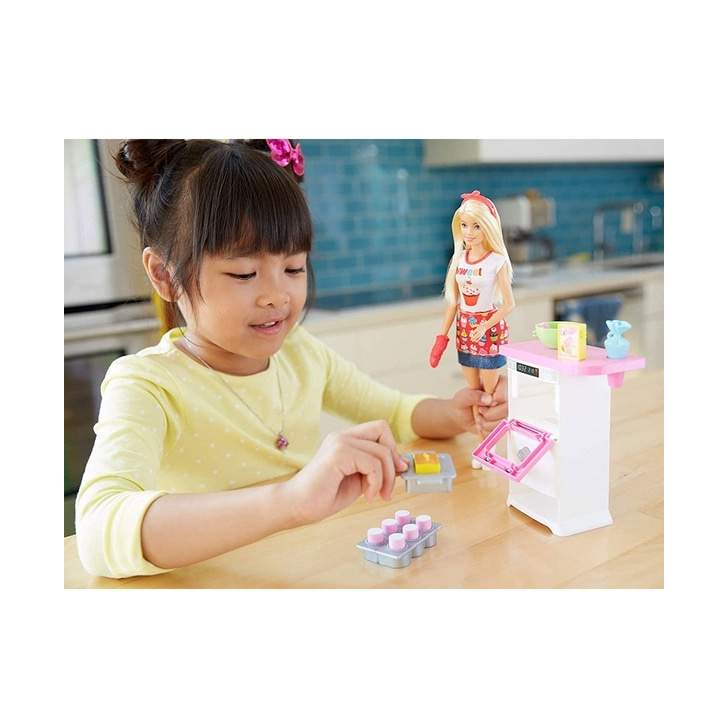 Set Barbie by Mattel I can be Papusa cu bucatarie FHP57