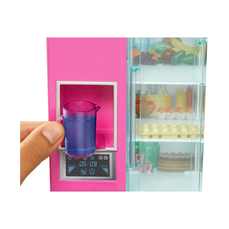 Set Barbie by Mattel Estate frigider cu papusa si accesorii
