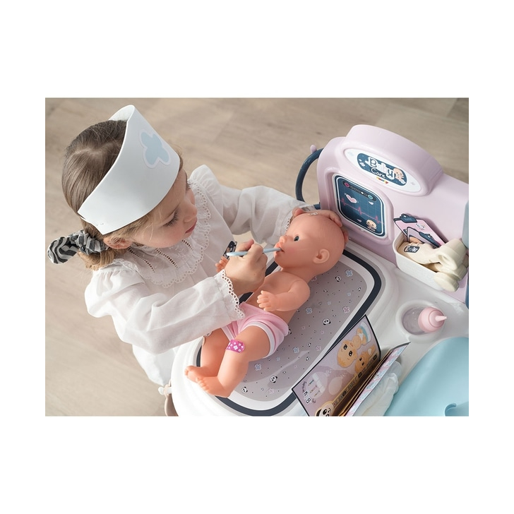 Centru de ingrijire pentru papusi Smoby Baby Care Center cu papusa si accesorii