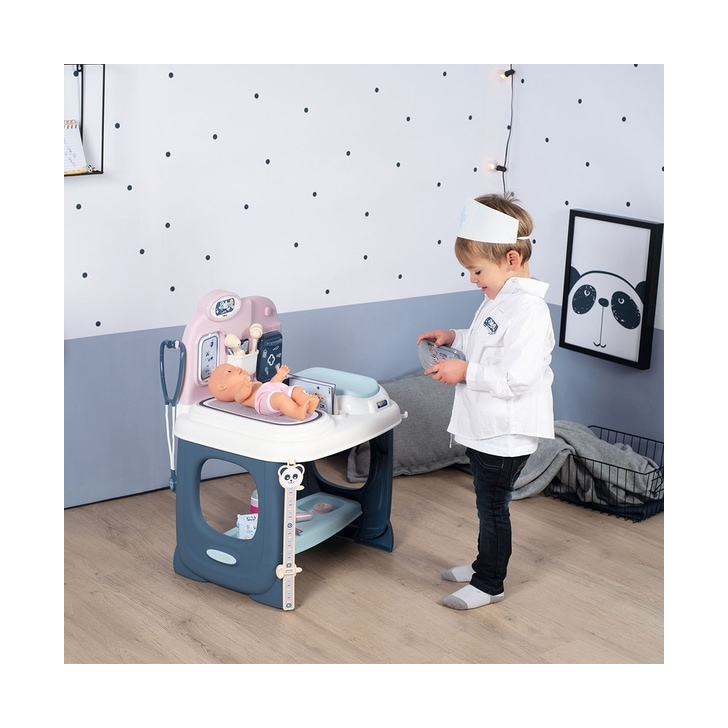 Centru de ingrijire pentru papusi Smoby Baby Care Center cu papusa si accesorii