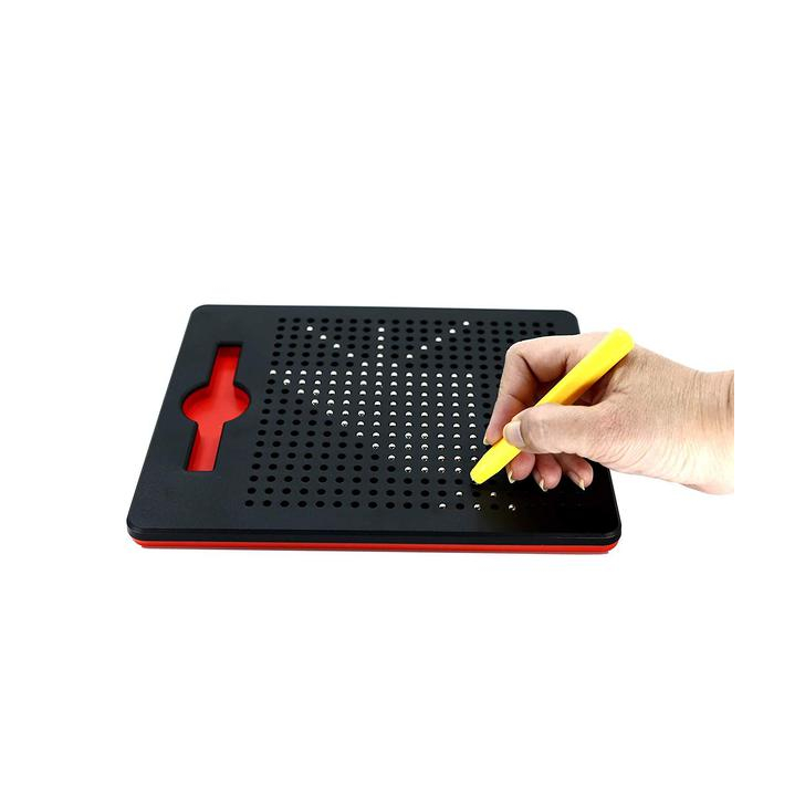 Tablita de desen cu magneti - 380 piese