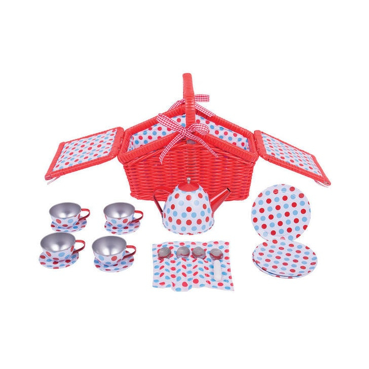 Setul meu de picnic cu buline