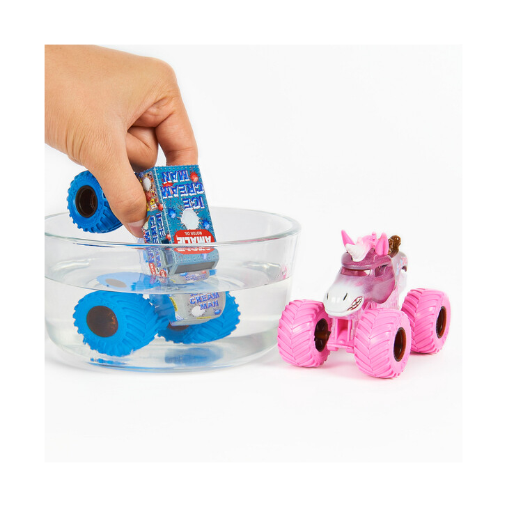 MONSTER JAM SET 2 MASINUTE SPARKLE SMASH SI ICE CREAM MAN COLOR CHANGE