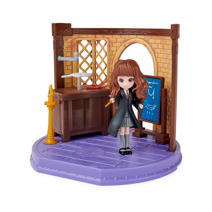 HARRY POTTER SET LUMEA VRAJILOR SALA DE CLASA