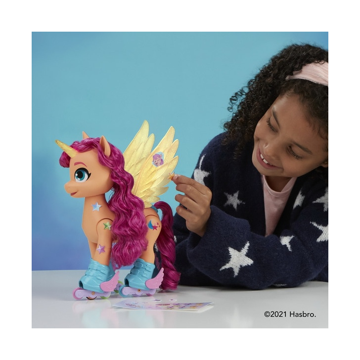 MY LITTLE PONY CANTA SI PATINEAZA CU SUNNY