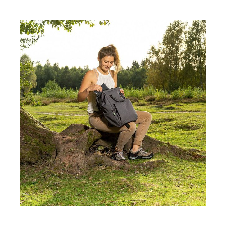 Rucsac multifunctional cu aleza pentru schimbat scutecul bebelusului, din plastic reciclat, Reer Growing Backpack 84221