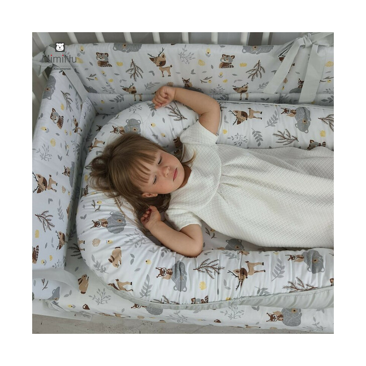 MimiNu - Cosulet bebelus pentru dormit cu doua fete, Baby Nest 105x66 cm, Husa 100% bumbac si catifea moale, Cu salteluta din burete, Detasabila, Velvet Forest Friends Grey/Beige
