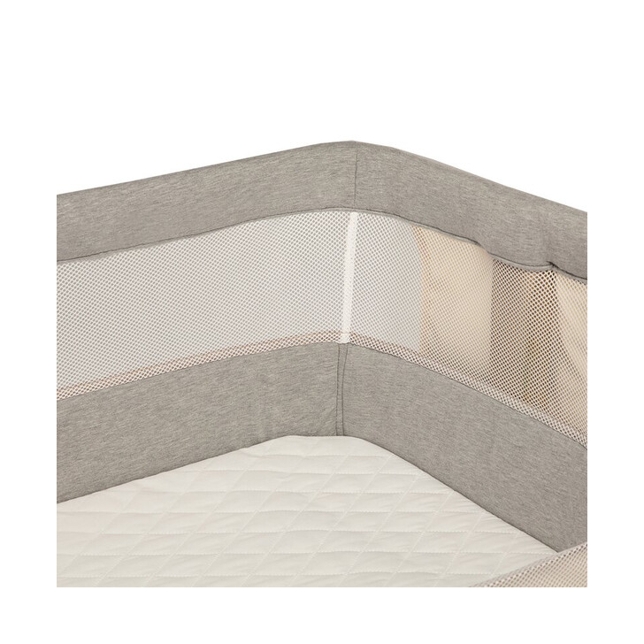 Lionelo - Patut co-sleeper Leonie Cu sistem de leganare, Cu setare unghiulara, Reglabil in 5 pozitii pe inaltime, Beige Sand