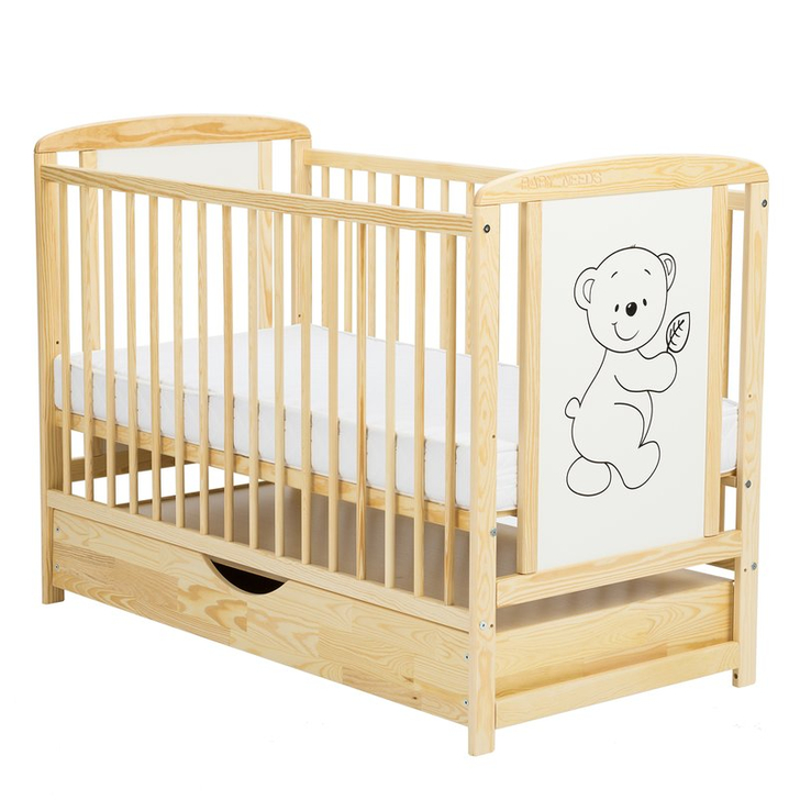 Patut din lemn Timmi 120x60 cm, Cu sertar cu capac, Din lemn de pin si mdf, Stabil si rezistent, Inaltime saltea reglabila pe 3 nivele, Laterala cu 3 bete detasabile, Natur + Saltea 10 cm