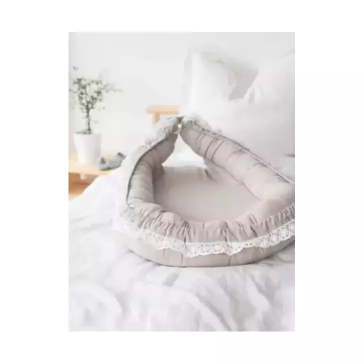 Suport de dormit Babynest Premium 100% in si dantela, Bej, by BabyLy, 80x50 cm