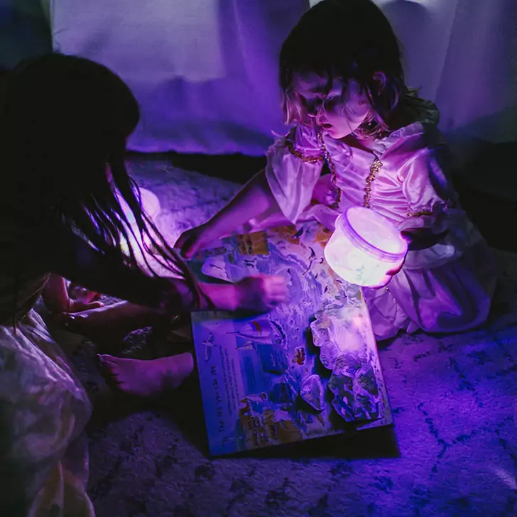 Jucarie senzoriala luminoasa Lumi Glo Pal, mov