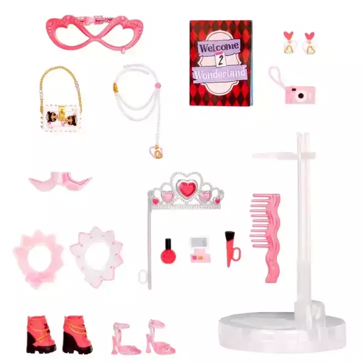 Papusa LOL Surprise Tweens, Masquerade, Regina Hartt