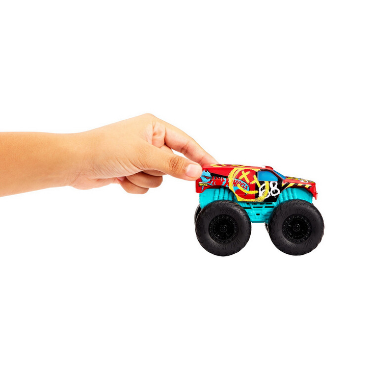 HOT WHEELS MONSTER TRUCK ROARIN WRECKERS DEMO DERBY CU FUNCTII SI SUNETE SCARA  1:43