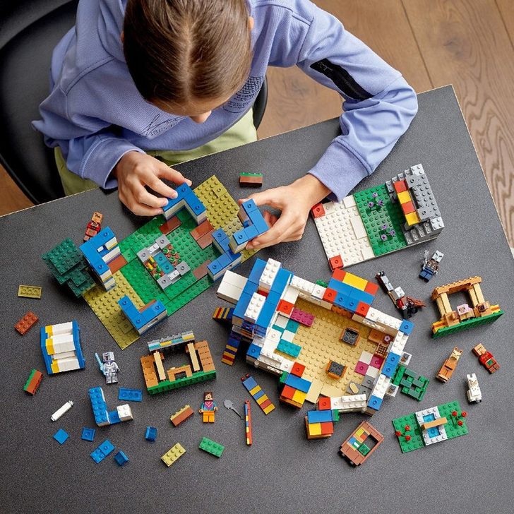 LEGO MINECRAFT SATUL LAMEI 21188