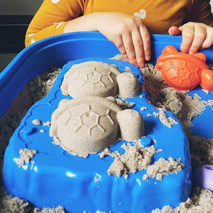 Petite&Mars - Masa de joaca pentru copii, Tim, Pentru apa si nisip, 6 jucarii diferite incluse , 46 x 69 x 39 cm, Albastru/Verde