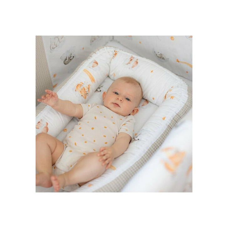 Cosulet reversibil pentru bebelusi, Dimensiune 95 x 60 x 20 cm, De la nastere pana la 4 luni, Bubaba, Sleepy Animals, Bej